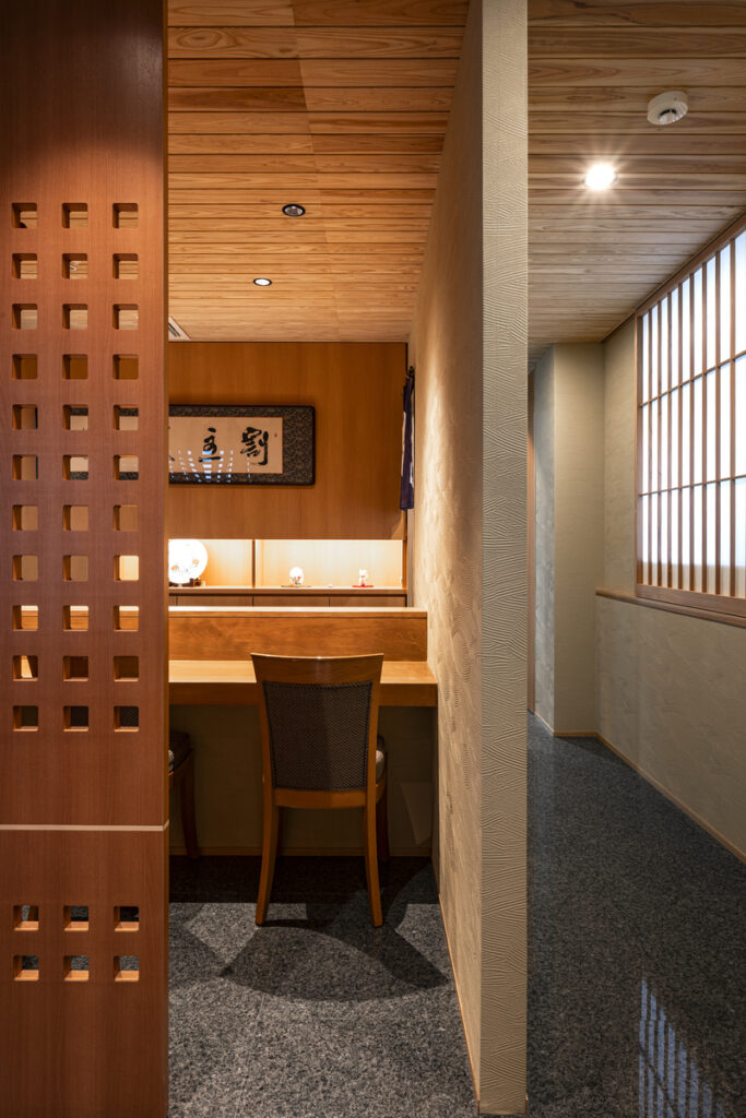 会席料理店「万惣」様　移転リニューアル工事