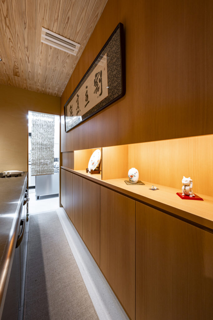 会席料理店「万惣」様　移転リニューアル工事